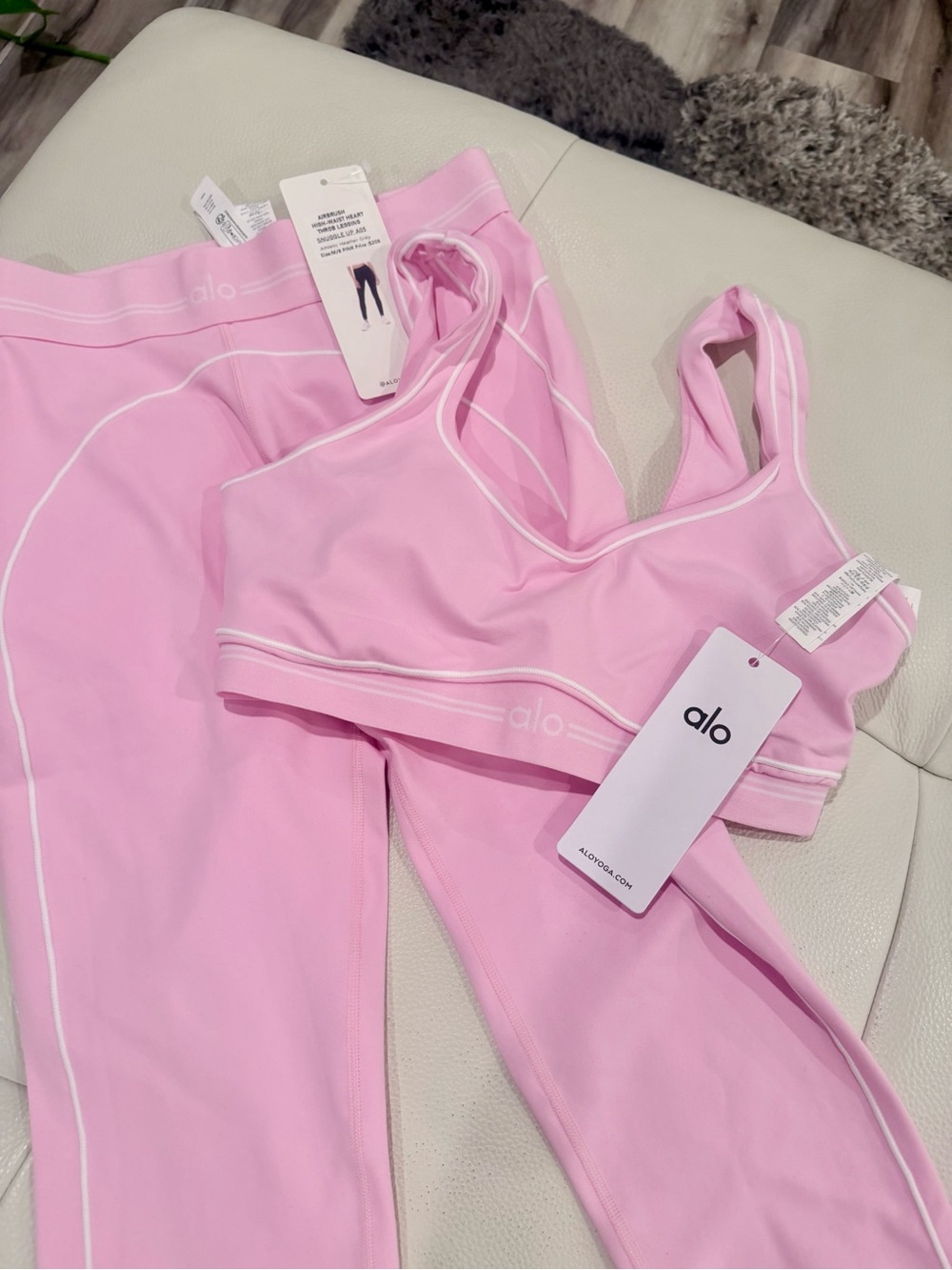Alo Pink Set - Picture 3 of 3